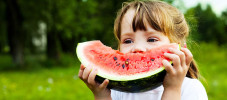 mädchen melone