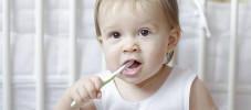 Elance_657x288__0015_when-to-start-brushing-baby-teeth